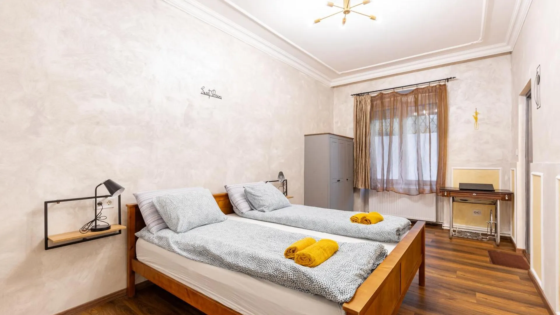 Appartamento Mari&Emi Flat In Corvin Budapest Ungheria