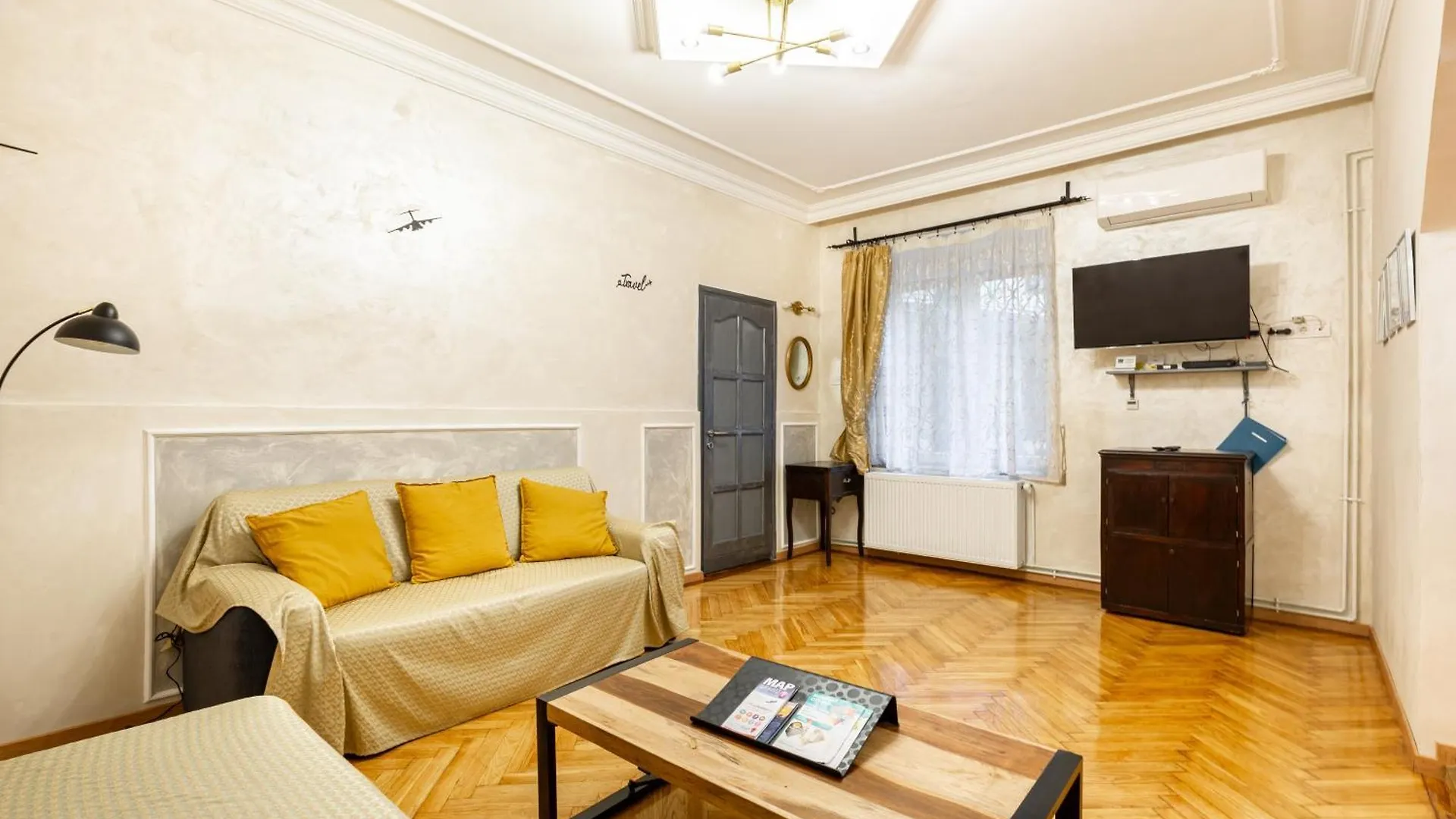 Appartamento Mari&Emi Flat In Corvin Budapest