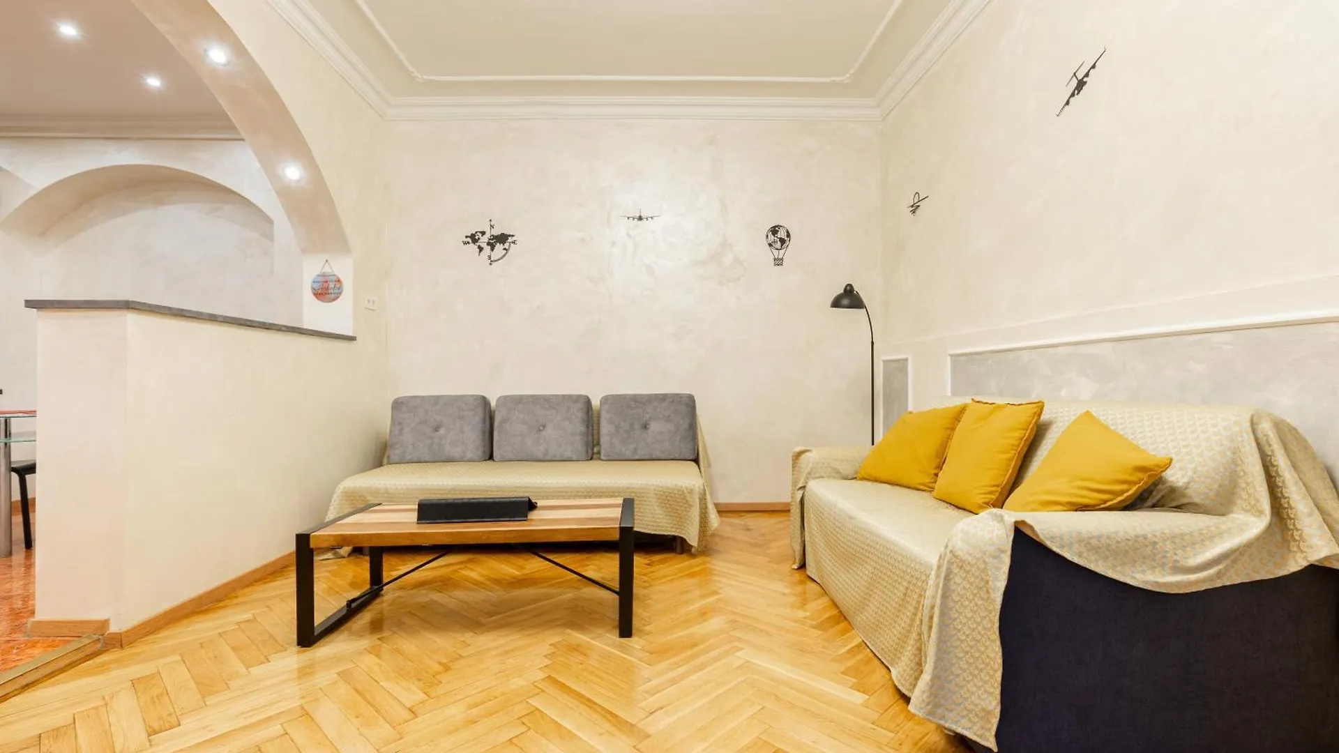 Appartamento Mari&Emi Flat In Corvin Budapest