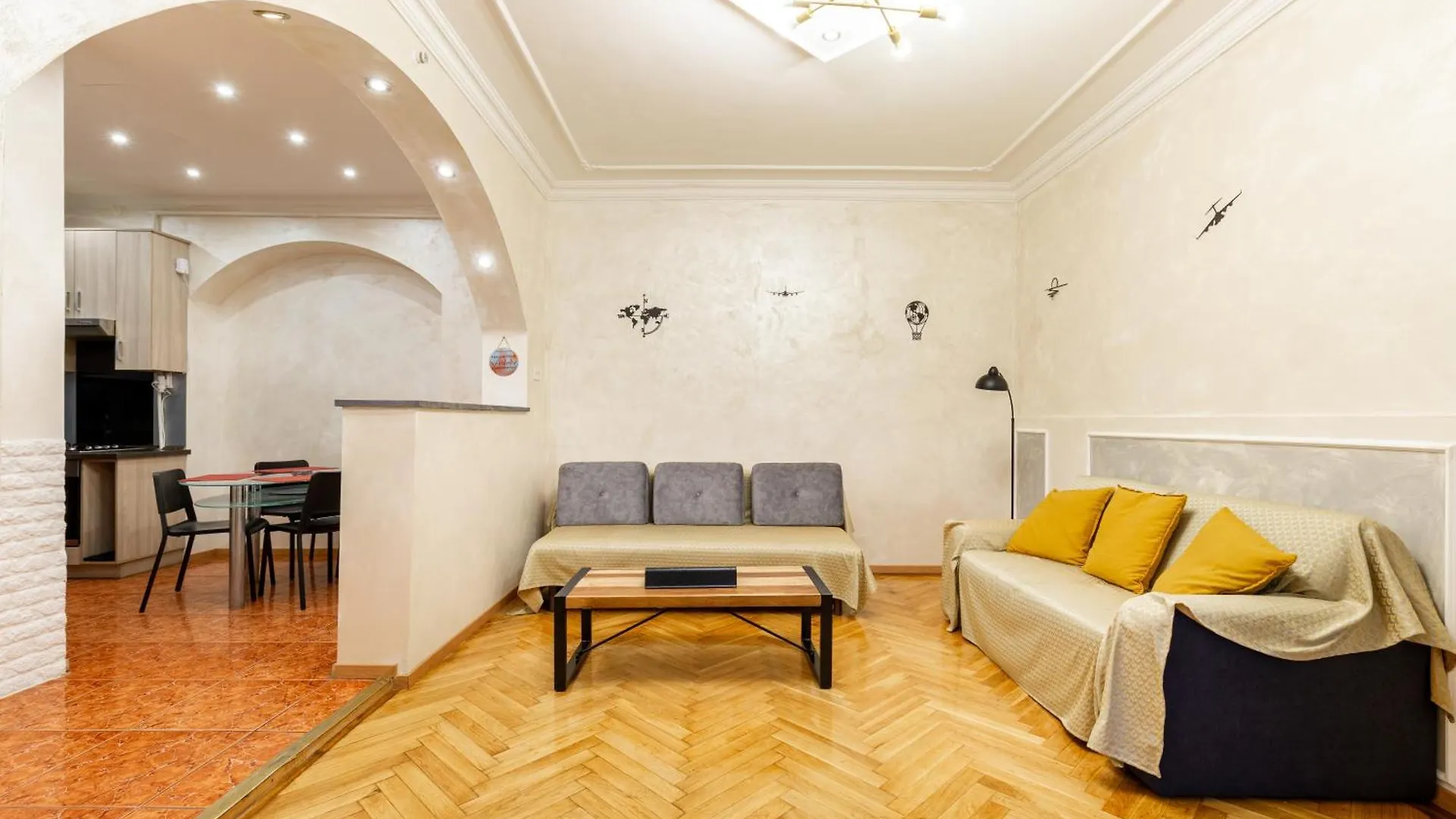 Appartamento Mari&Emi Flat In Corvin Budapest